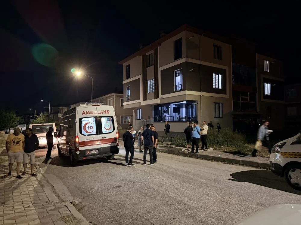 Eski eş dehşeti: 2 kişi pompalı tüfekle öldürüldü