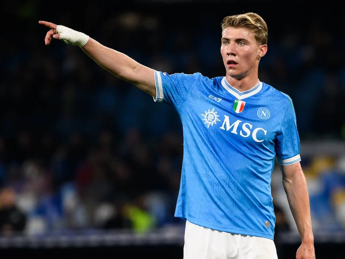 Napoli, Rasmus Hojlund'un bonservisini aldı