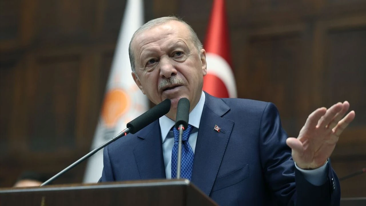 Cumhurbaşkanı Erdoğan'dan muhalefete tepki: Siyaset şov değil, hizmettir