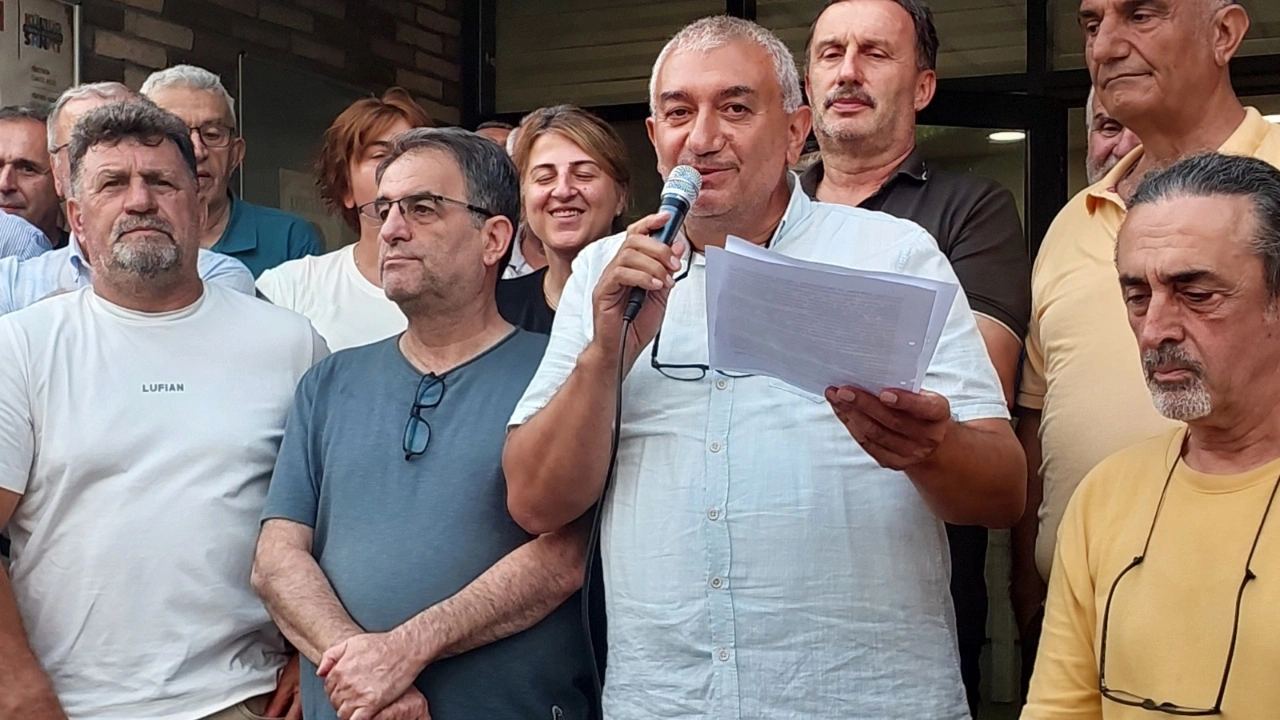 Belediye ve ilçe örgütü topluca CHP'den istifa etti