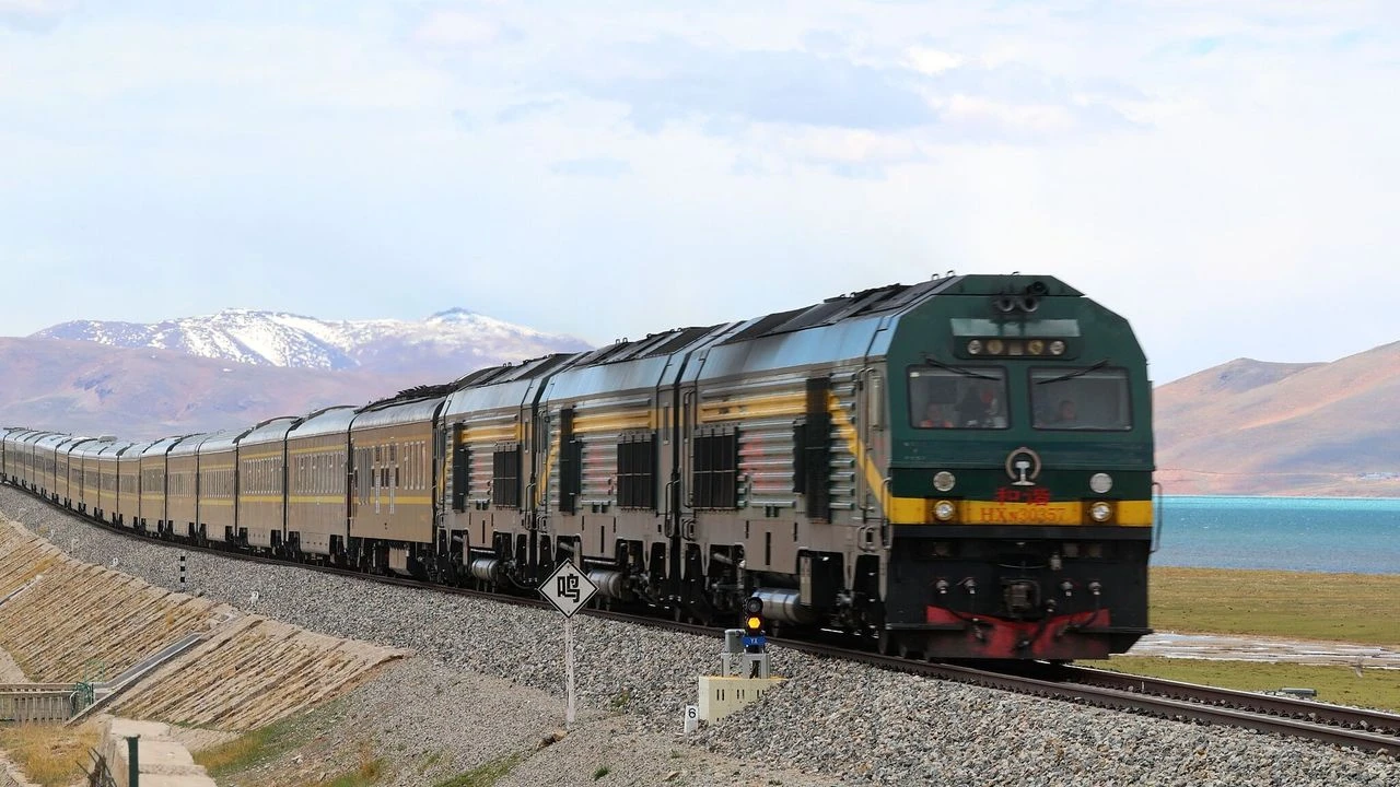 Qinghai-Xizang Demiryolu 20 yılda 104 milyon yolcu taşıdı