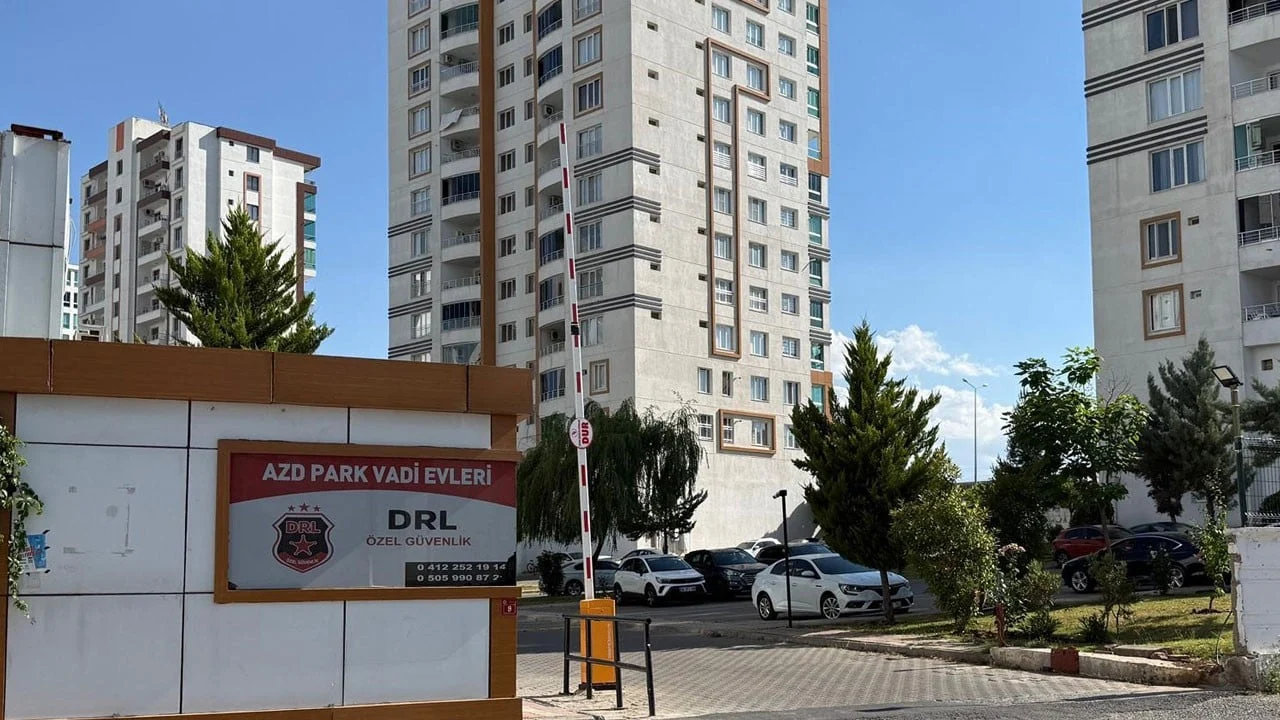 13 yaşındaki çocuk yaşamını yitirdi! LGS sonrası balkondan atladı
