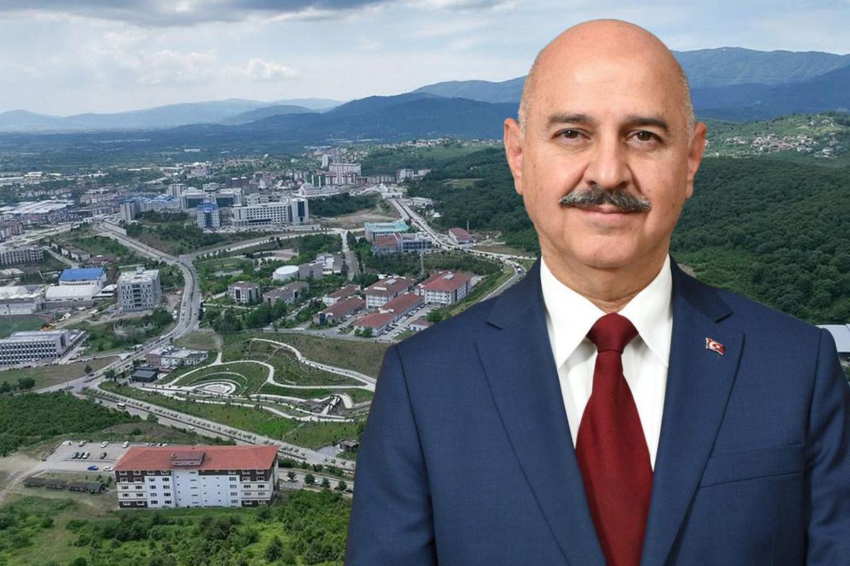 Düzce Üniversitesi Rektörü Prof. Dr. Nedim Sözbir'den "İki dekanı görevden aldı" iddialarına yanıt