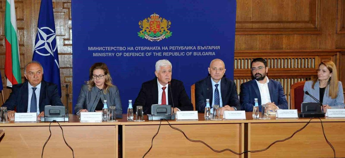 Bulgaristan Savunma Bakanı Stoyanov: "Ukrayna ordusuna daha fazla silah sağlamayı öngörmüyoruz"