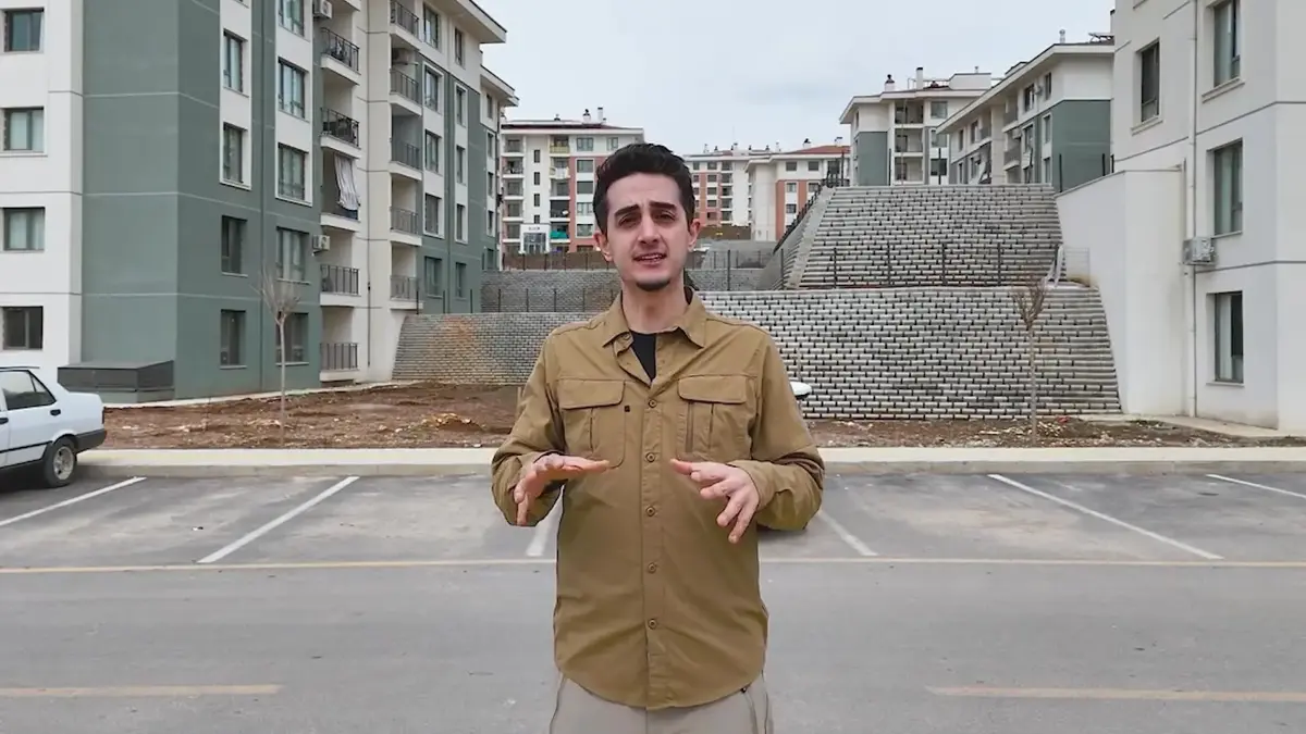 Ruhi Çenet, belgeselinde asrın inşasını anlattı: “Sonuna ulaşmak imkansız...”