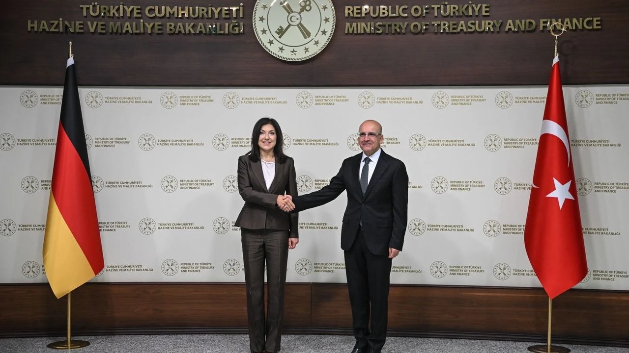 Bakan Şimşek’ten Almanya ile stratejik ortaklık mesajı