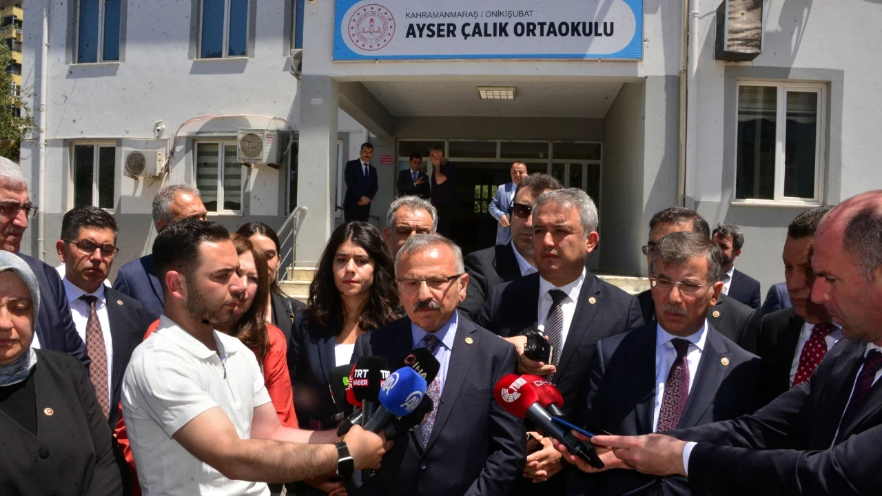 TBMM heyeti saldırının yaşandığı sınıflara girdi: "Tüylerimiz diken diken oldu"