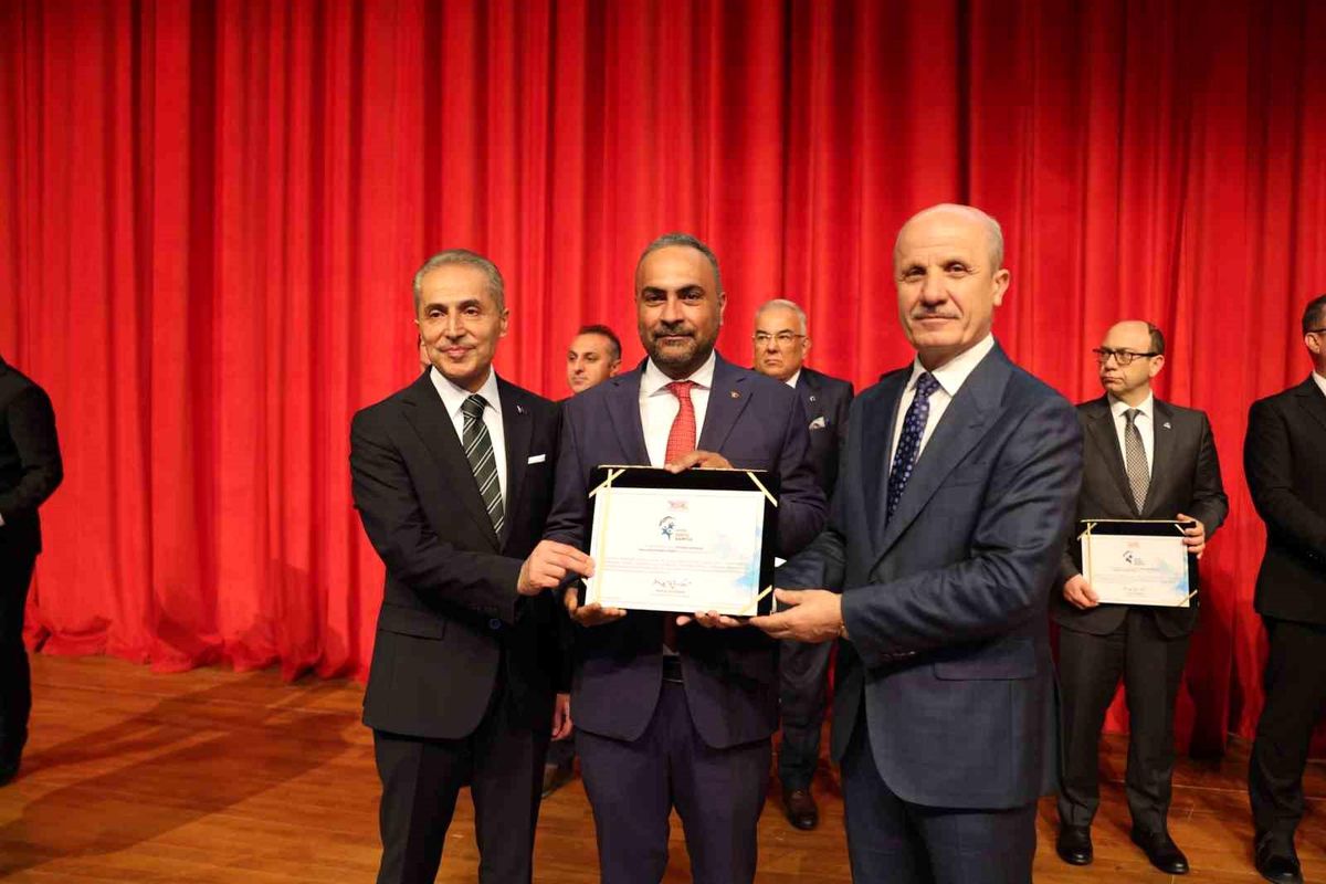 BARÜ'ye YÖK'ten "Spor Dostu Kampüs" ödülü