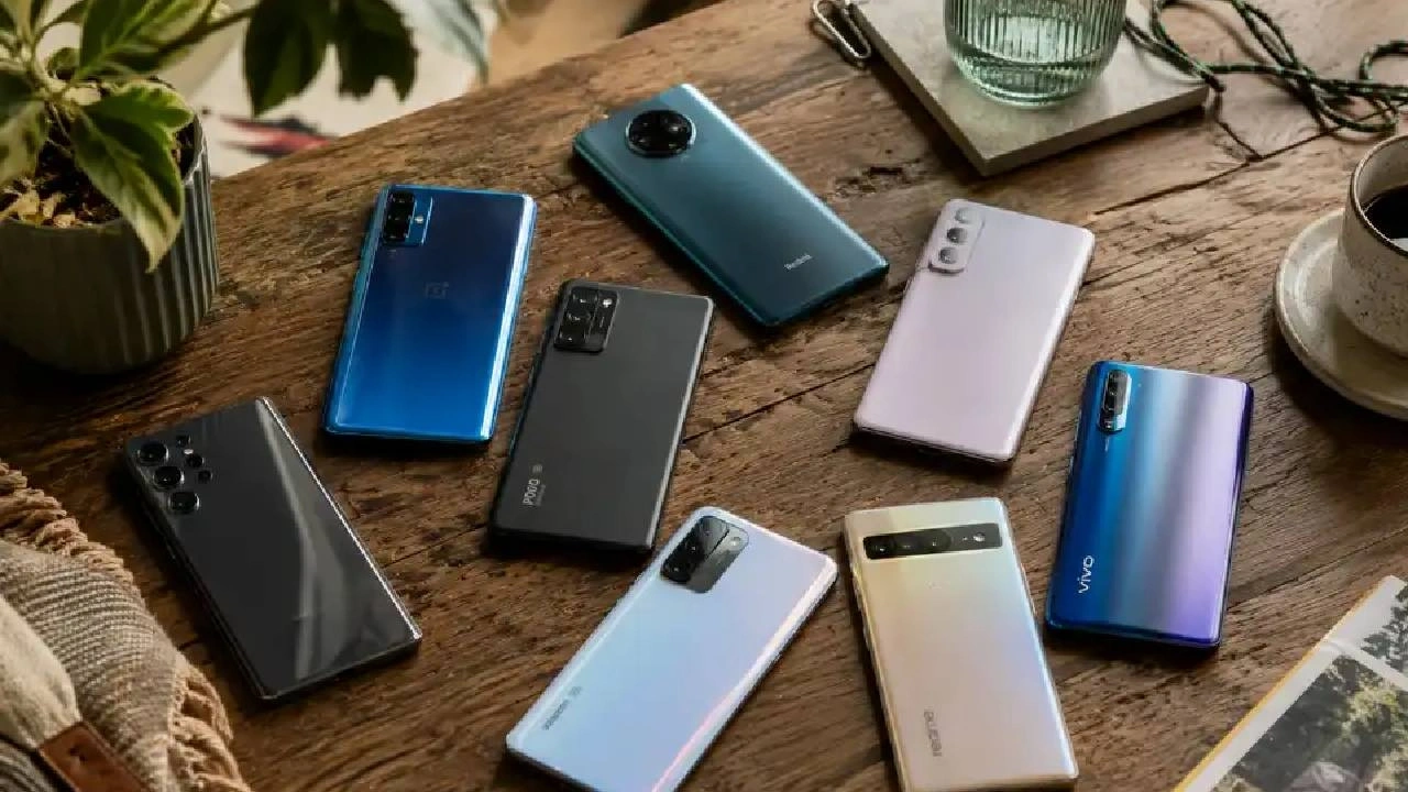 Piyasa "devleşiyor" : Akıllı telefonlar büyüdükçe büyüyor!