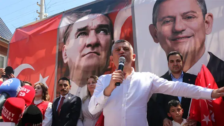 Son dakika...Özgür Özel'den Kılıçdaroğlu cephesine sert sözler: ​Yenilgiye alışanları arkada bıraktık