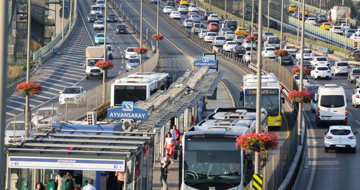 İstanbul'da trafik var mı? SON DAKİKA! 7 Haziran Salı hangi ilçelerde trafik var, hangi yollar kapalı?