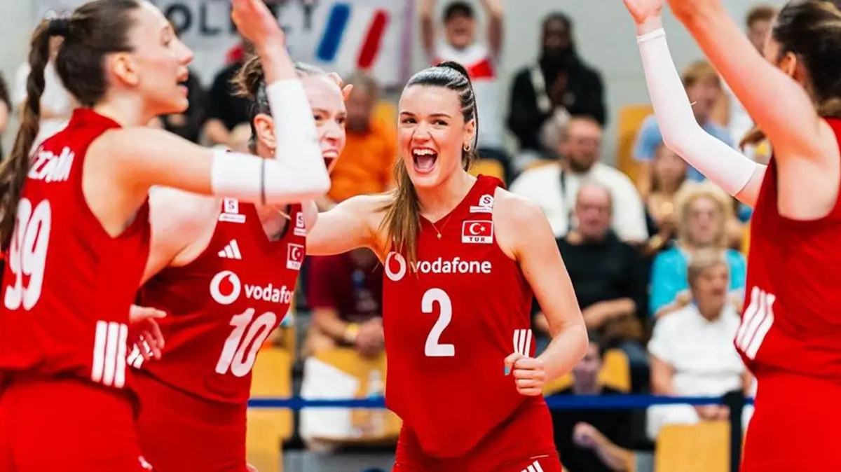 U18 Kadın Milli Voleybol Takımı, Avrupa ikincisi oldu!
