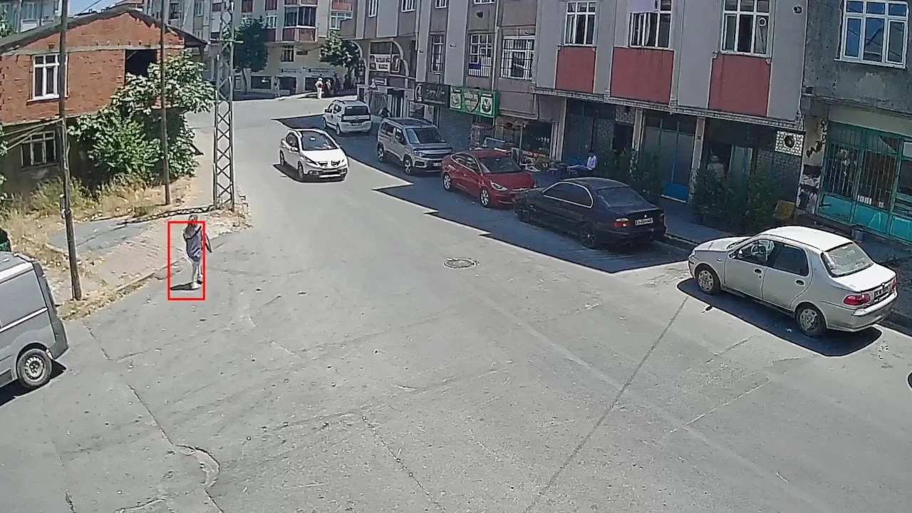 3 bin liralık makyaj yaptırıp kaçtı