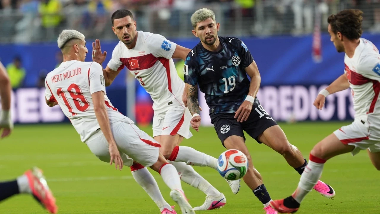 A Milli Takım Paraguay'a tek golle mağlup: Dünya Kupası gruplarından çıkma şansı kalmadı
