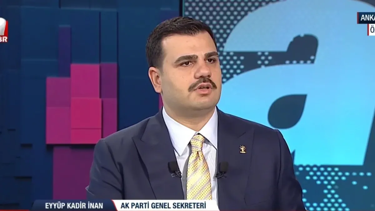 AK Parti Genel Sekreteri Eyyüp Kadir İnan: 'Bir il ve iki ilçe belediye başkanı AK Parti'ye katılacak'