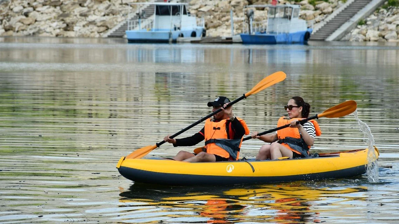 Tarihi Hasankeyf'te kano ve SUP etkinliği düzenlendi