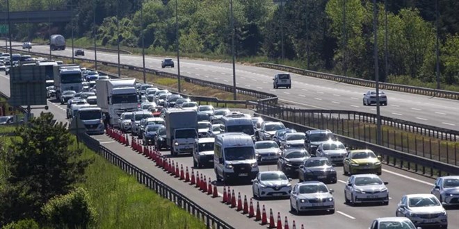TEM Otoyolu Kocaeli kesimi Ankara yönü trafiğe kapatılacak