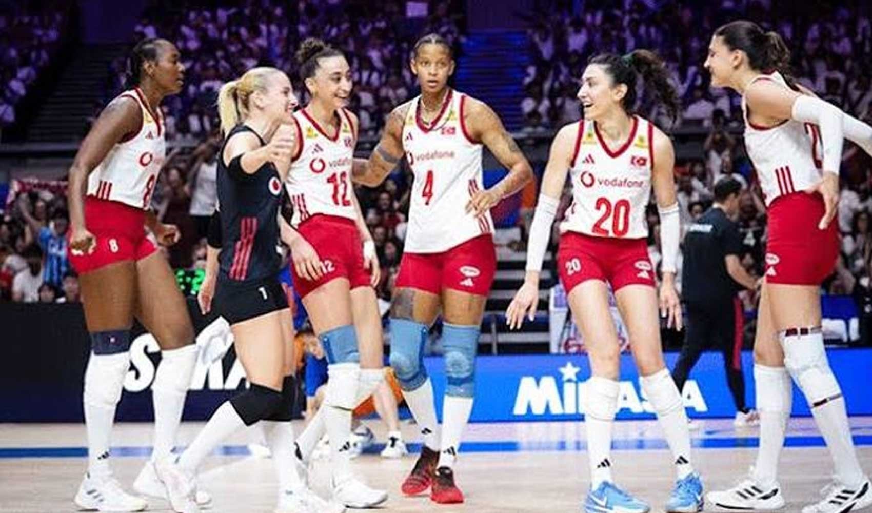 Filenin Sultanları Tayland engelini 3-1'le aştı