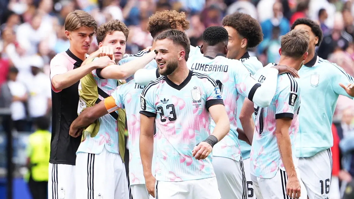 Belçika'dan tarihi geri dönüş! Senegal'i uzatmada yıktılar