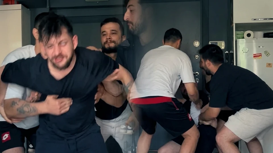 Kerem Aktürkoğlu Dünya Kupası maçı: 1.90'lık savunmacılarla mücadele gündem oldu | Spor Haberleri