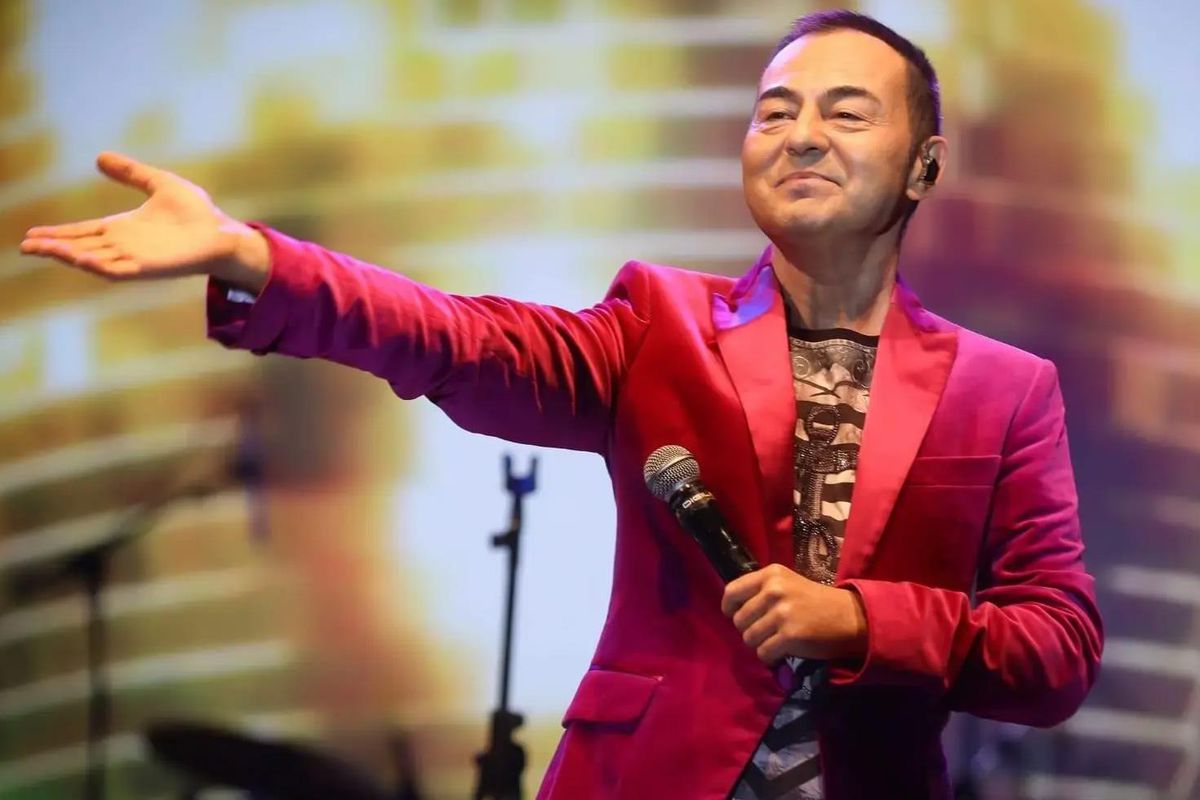 Serdar Ortaç'tan "Çok hasta" iddialarına yalanlama: Gayet iyiyim, konserlere devam