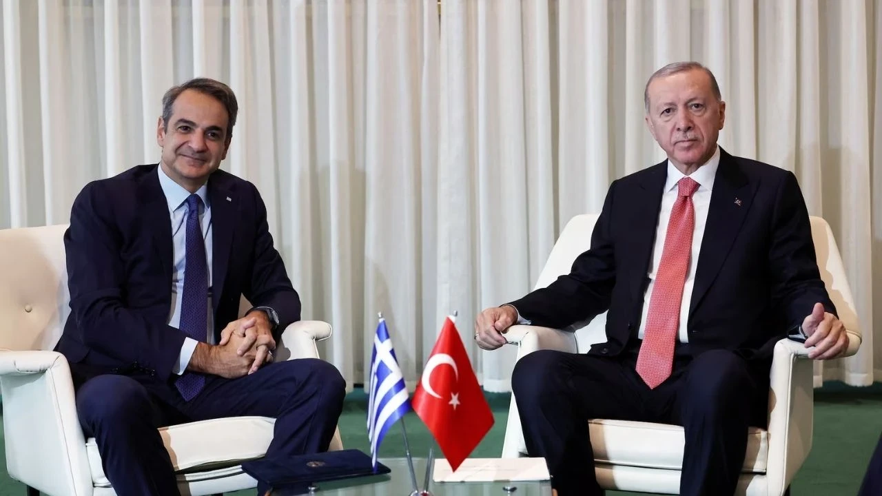 Komşuda Türkiye krizi: İktidar partisinde gerilim yükseldi