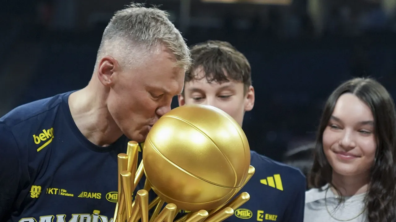Jasikevicius'tan Beşiktaş'a övgü: "Şapka çıkarıyorum"