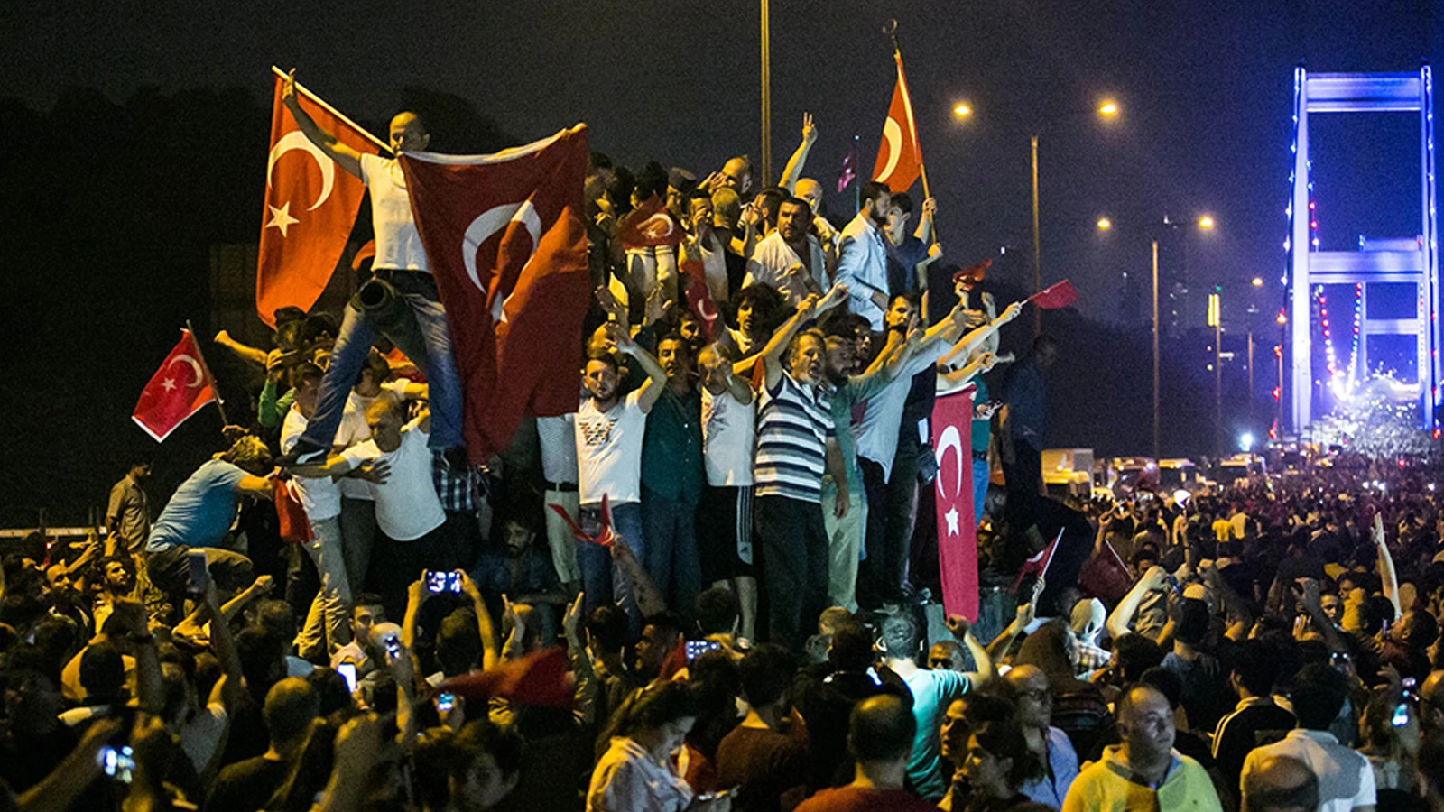 15 Temmuz direnişinin 10. yılı: Kabine üyelerinden peş peşe milli birlik mesajı