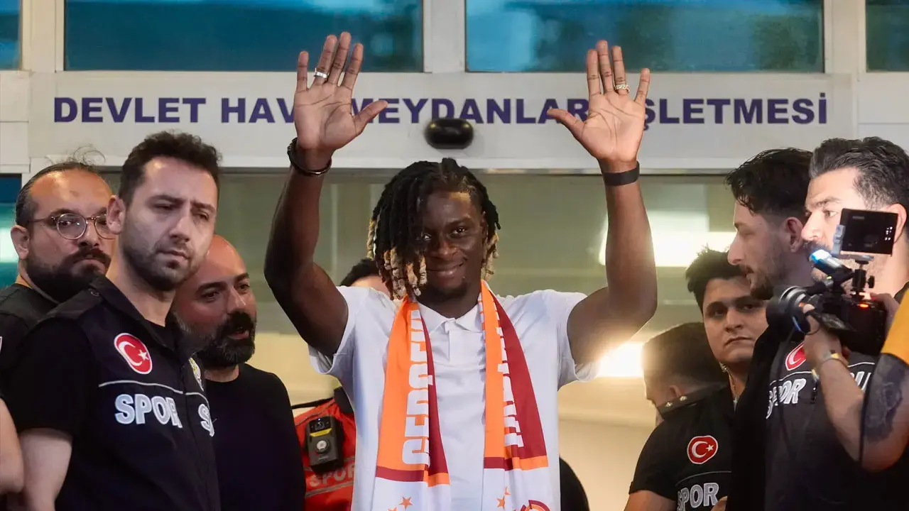 Galatasaray'ın yeni transferi Lesley Ugochukwu İstanbul'a geldi!