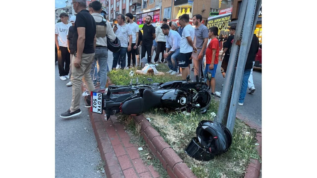 Karadeniz Ereğli'de otomobil ile motosiklet çarpıştı: 1 yaralı