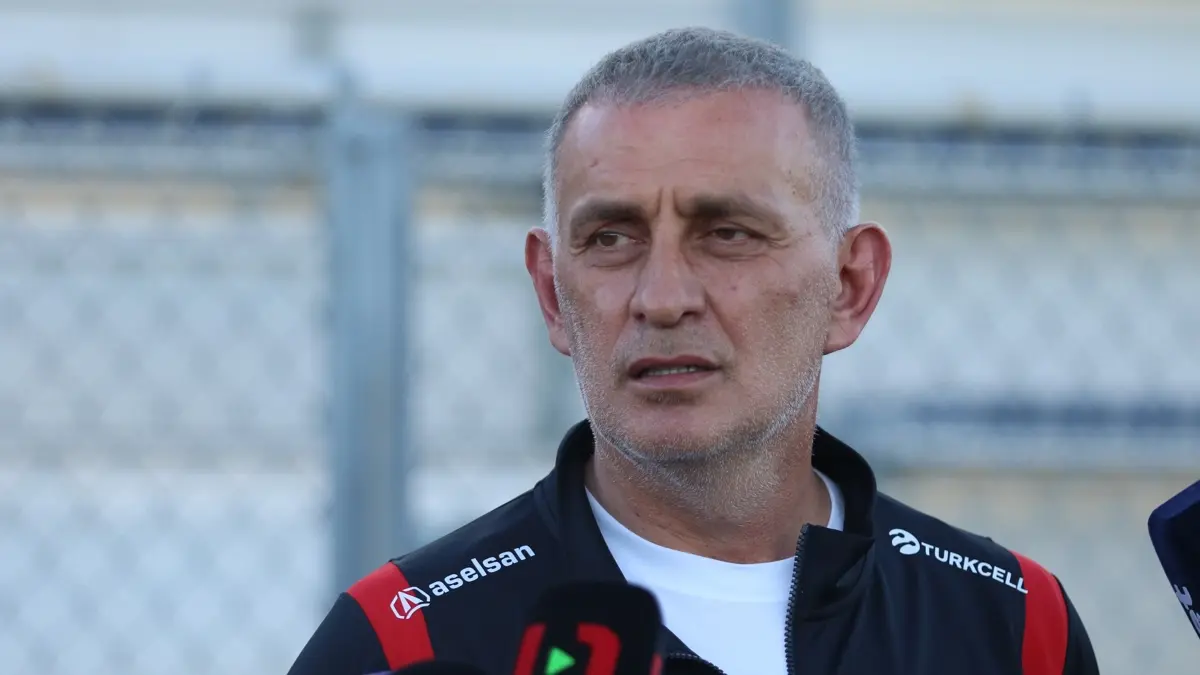 Neden istifa edeyim"