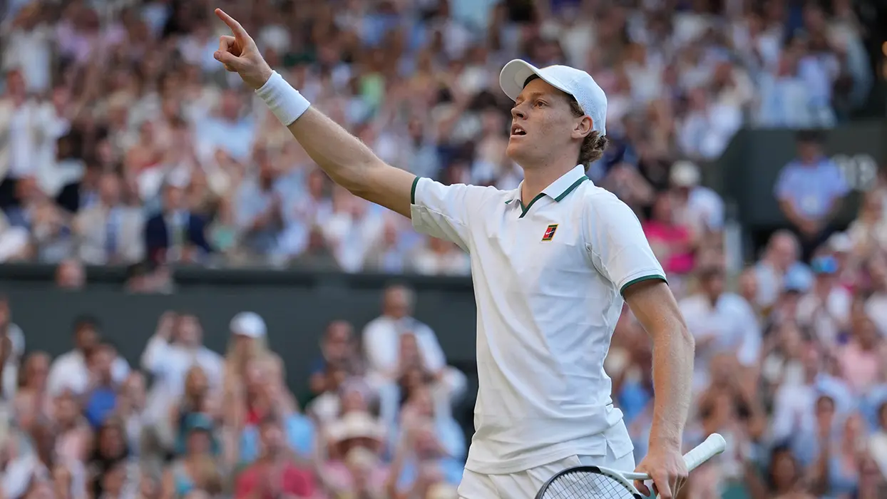 Wimbledon'da zafer Jannik Sinner'in! Üst üste 2. kez şampiyonluğa ulaştı...