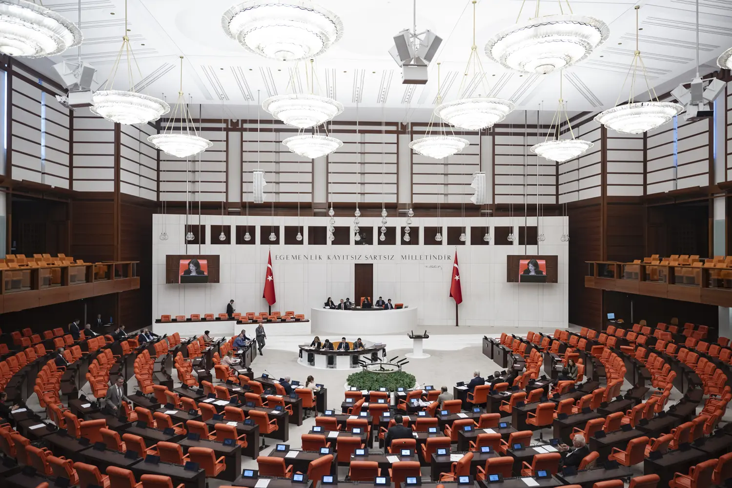 Öğrenci affı geliyor! Teklif komisyonda kabul edildi