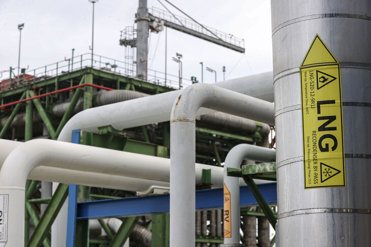 Küresel LNG ticareti 2025'te yüzde 5 büyüdü
