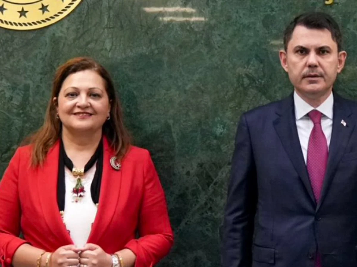 Burcu Köksal, Murat Kurum'u ziyaret etti