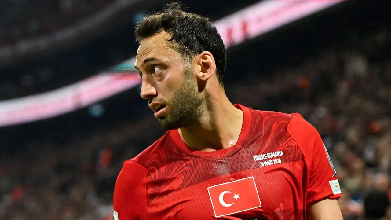 Hakan Safi'den gece yarısı Hakan Çalhanoğlu bombası!