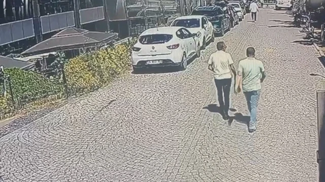 Kalem görünümlü silah ve neşterle adliyeye girmek isterken yakalandı: Görüntüler ortaya çıktı