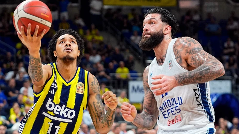 Anadolu Efes'te 5. ayrılık