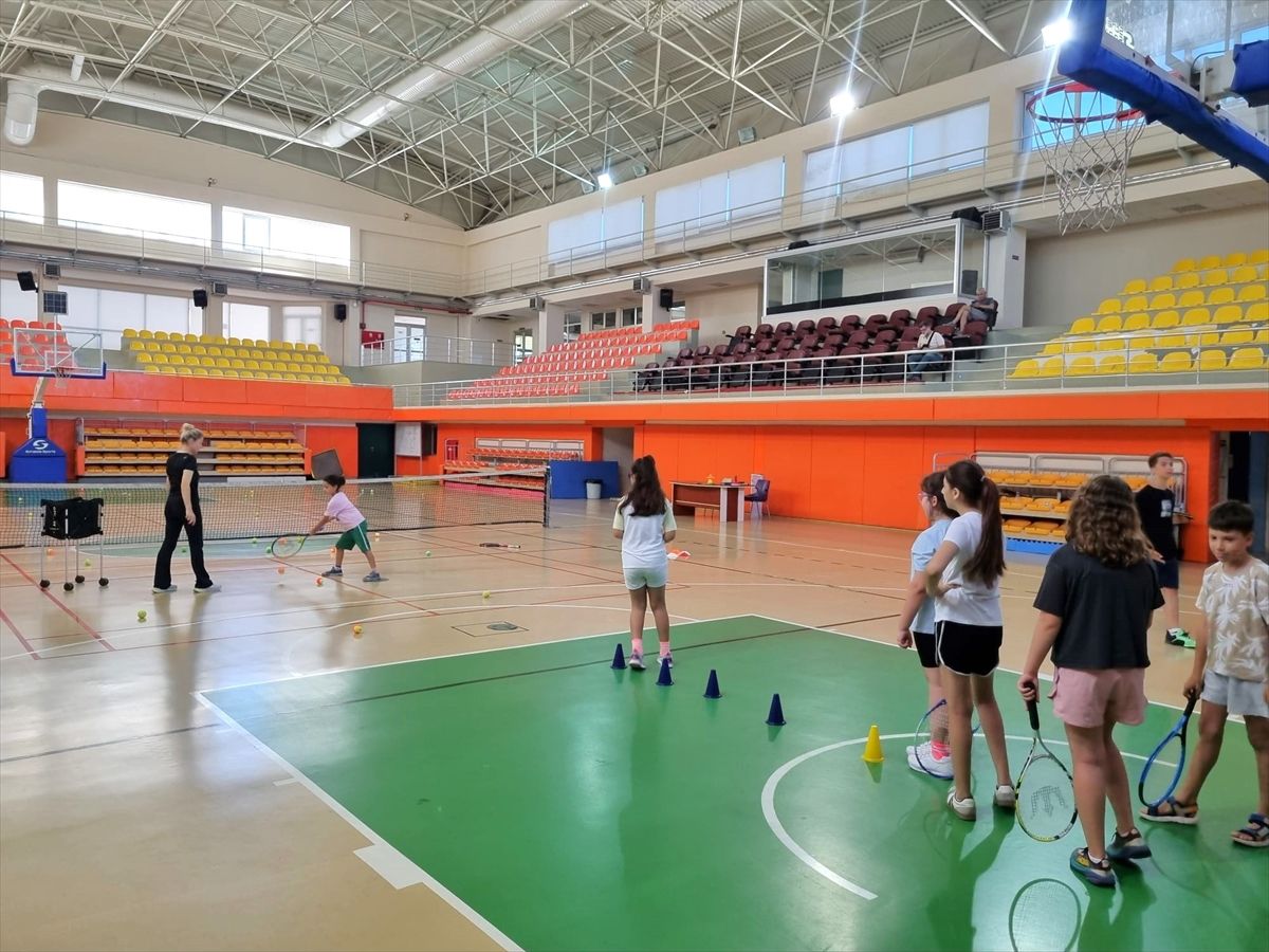 Tekirdağ NKÜ'de çocuklara yönelik yaz spor kursları başladı