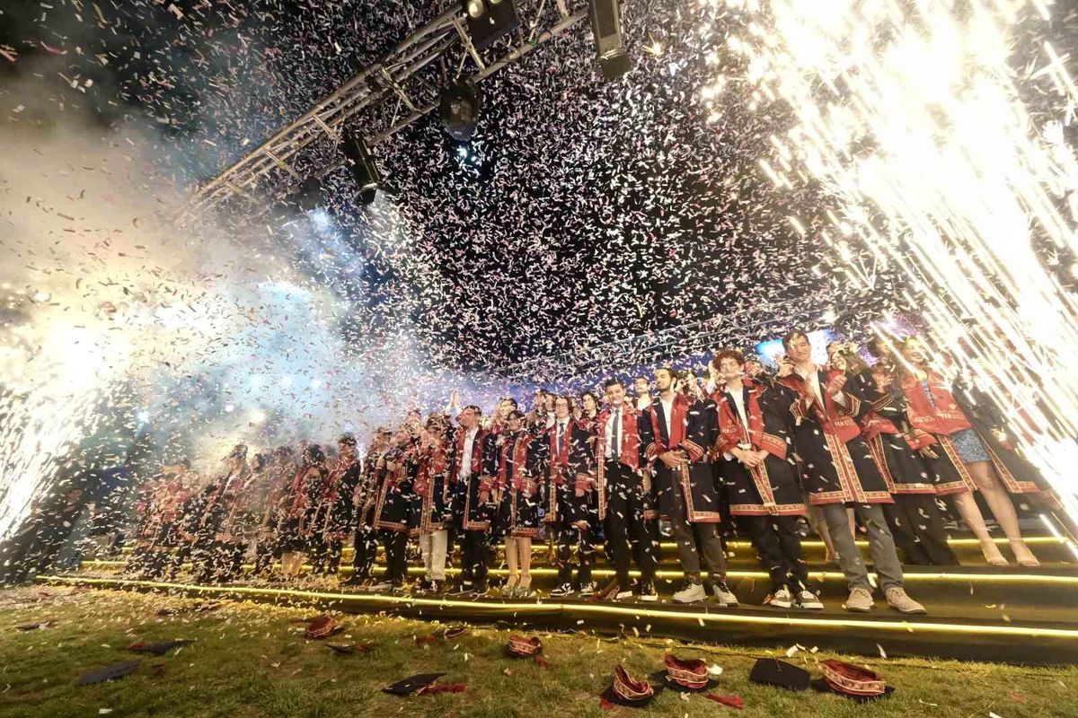 TÜBİTAK Fen Lisesi ilk mezunlarını verdi