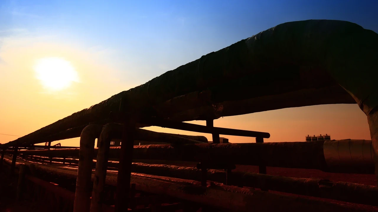 20 yılı aşkın süredir kapalı petrol hattı yeniden açılıyor, Irak-Suriye petrol hattı için kritik imzalar atıldı