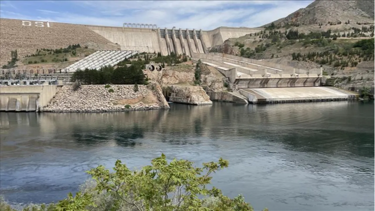 İhlas Holding’den dev yatırım! Kırgızistan’da tarihi enerji hamlesi