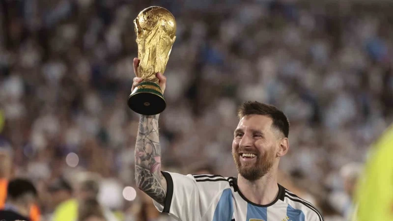 Dünya futbol tarihinde 'Enlerin adamı' Messi