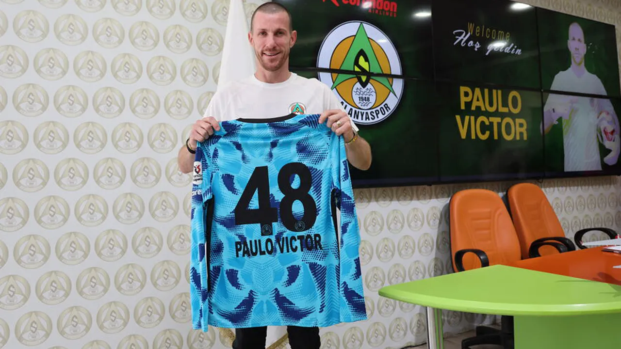 Alanyaspor duyurdu: Paulo Victor'la yeni sözleşme imzalandı
