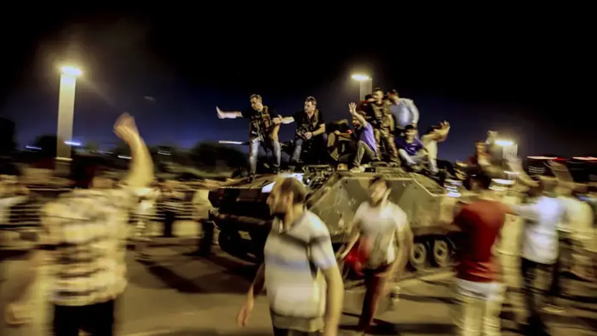 6 maddede 15 Temmuz! "One minute ile başladı"