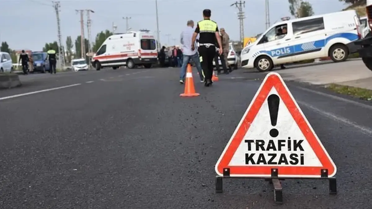 Tunceli'de feci kaza! 1 kişi hayatını kaybetti, 4 kişi yaralandı