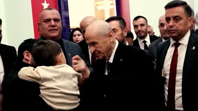 MHP Lideri Bahçeli için genel başkanlığının 30. yıl dönümüne özel şarkı