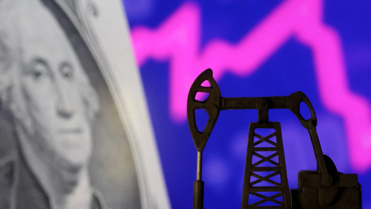 OPEC+ kararı ve Hürmüz Boğazı gelişmesi sonrası petrol fiyatlarında düşüş sürüyor