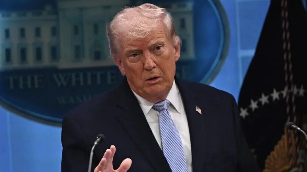 Trump'tan Husilere yeni tehdit: Karşı karşıya gelirsek icabına bakarız