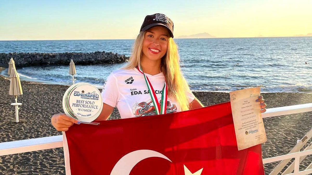 İtalya'da açık su yüzme yarışında tarihi başarı elde eden Eda Savcıgil kimdir?
